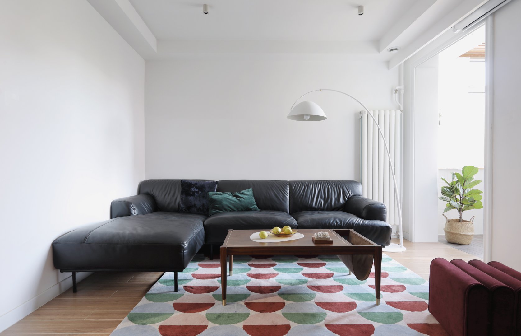 中庭裝飾施工團(tuán)隊(duì)為您分析刮膩?zhàn)又匾?，讓您安心入馨?>
        							</a>
        						</div>
        						
        						<div   id=