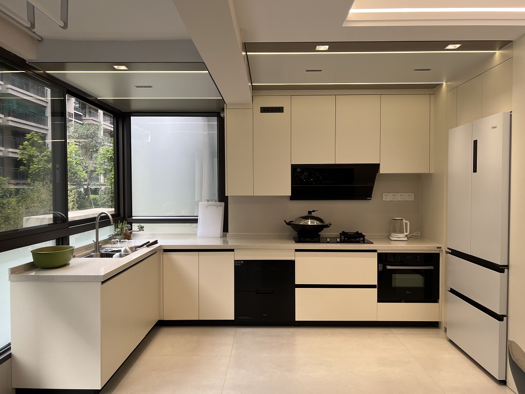 南寧二手房全拆裝修有哪些要注意？現(xiàn)代簡約-廚房